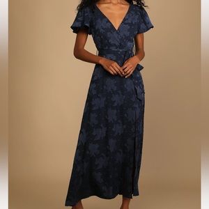 NWT Lulu’s Navy Floral Dress
